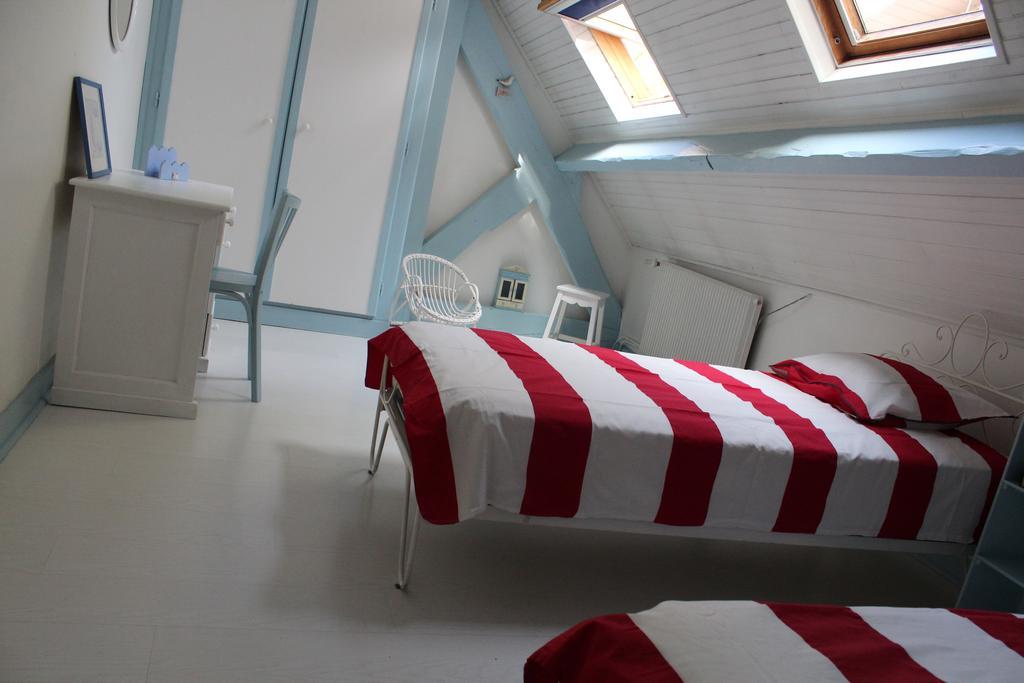 Chambres D'Hotes Les Marronniers Bordeaux Ruang foto